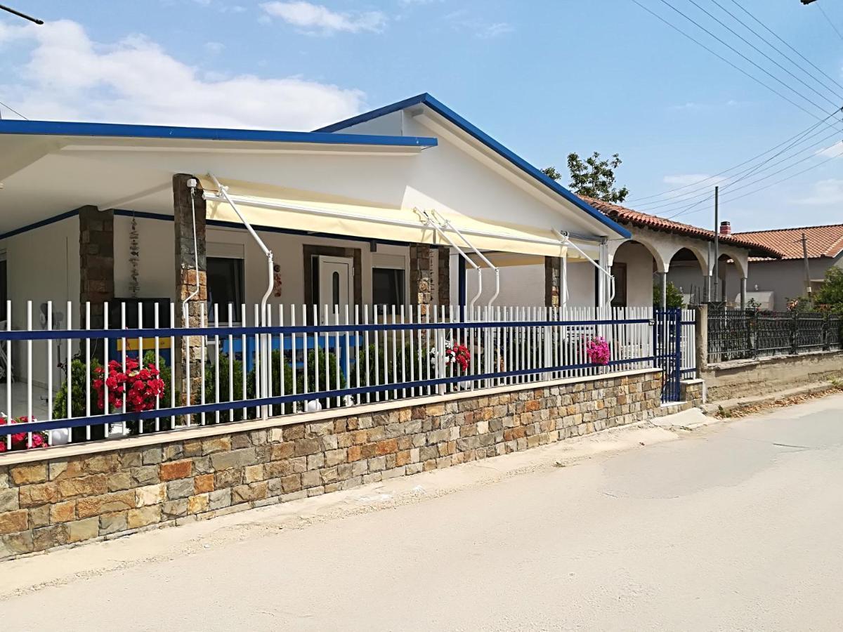 Nea Kallikrateia Villa Blue House מראה חיצוני תמונה